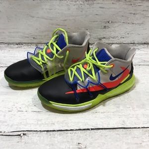Kyrie Irving kids Nike’s 6.5